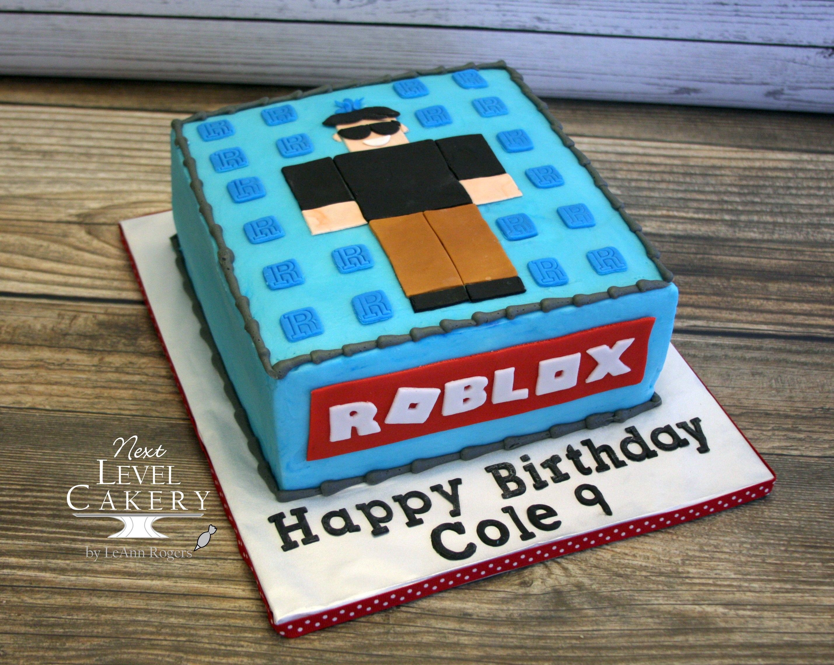 Roblox Birthday Party Cake