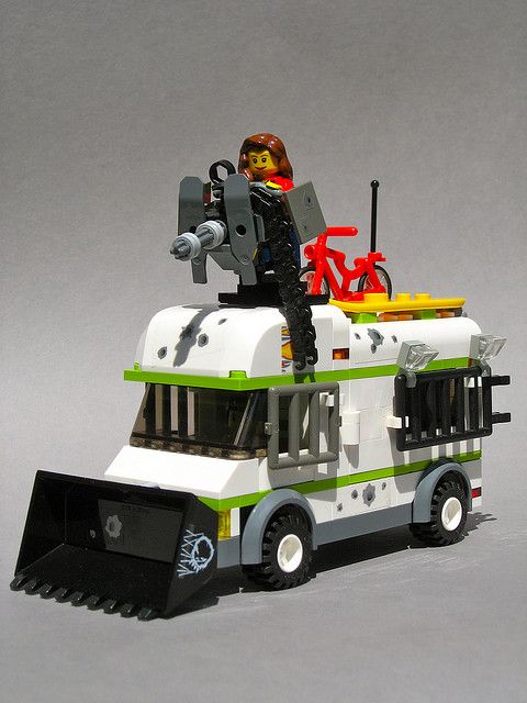 Lego Zombie Apocalypse Vehicle