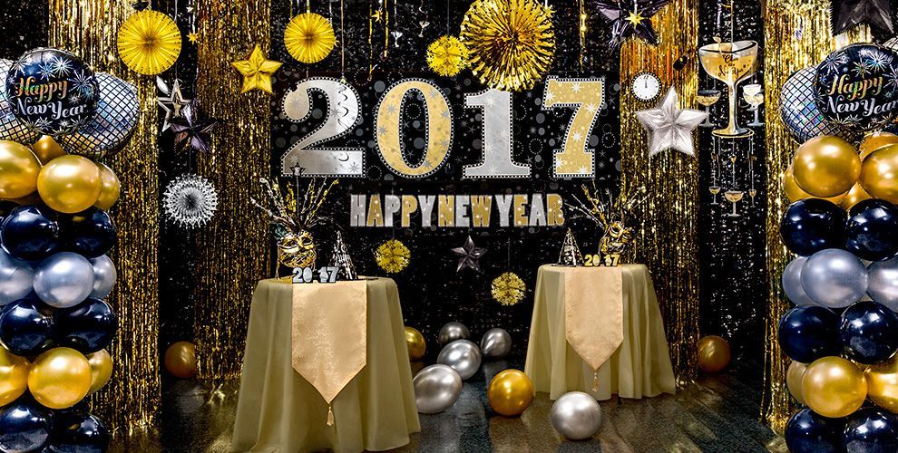 New Year's Eve Party Themes, New Years Eve Decorations, Party Table ...