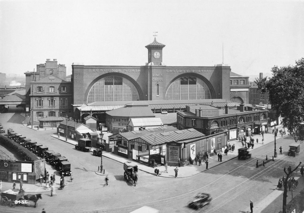 Kings Cross station 1920s | Kings cross station, London tourist, London