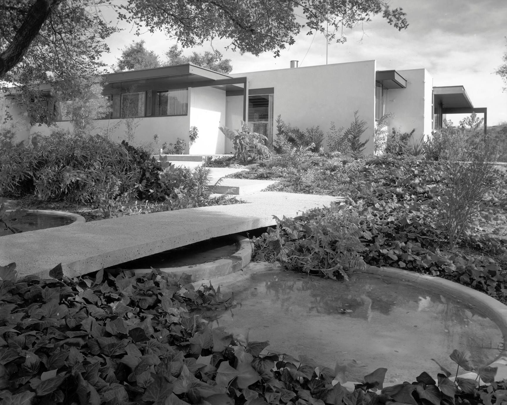 Milton Goldman House, Encino CA (1951) | Richard Neutra | Photo ...