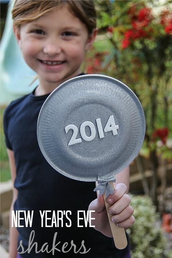 New Years Party Craft Shakers for Kids Ideas New Year's Eve Crafts, Diy ...