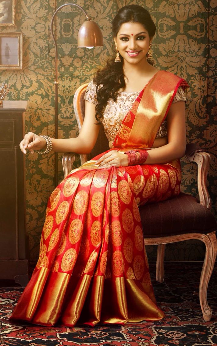 The traditional wedding Saree. The Red Koorai | Indian bridal sarees ...