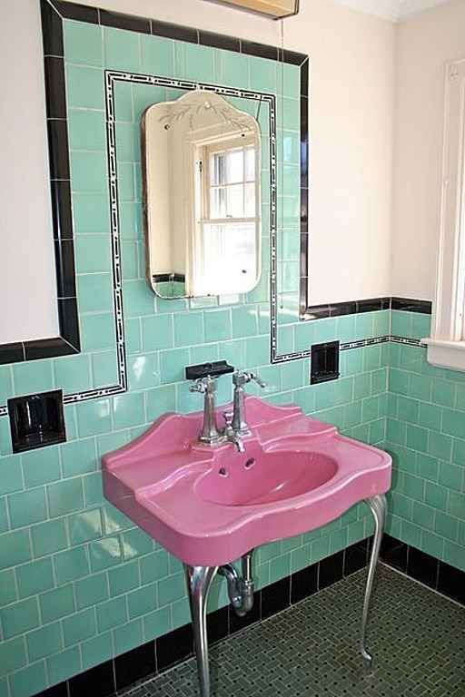 1920 Colonial Revival bath in Connecticut Art deco bathroom, Retro