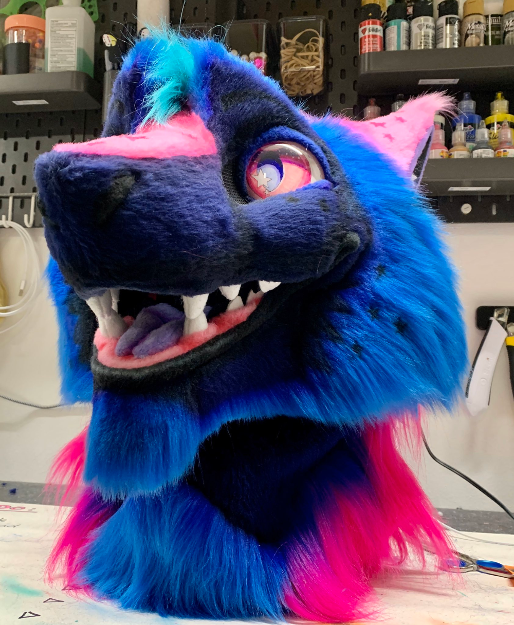 BlasterBlurby♠️🌈bIm on Twitter | Fursuit furry, Cute fursuits, Furry anime