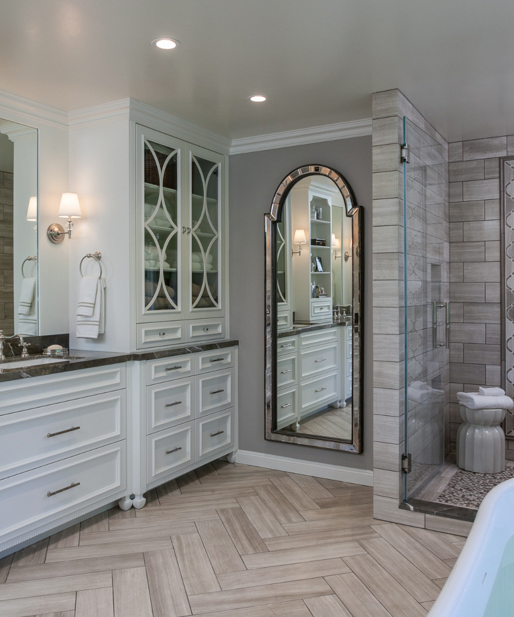 love the linen cabinet #bathroom #bathroomdesigns | Bathroom remodel