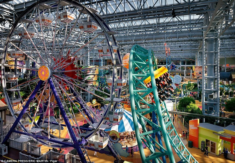 Inside the mall of america rollercoasters sharks and even weddings ...