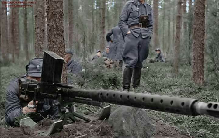 German Soldiers Ww2, German Army, Anti Tank Rifle, Airborne Forces ...