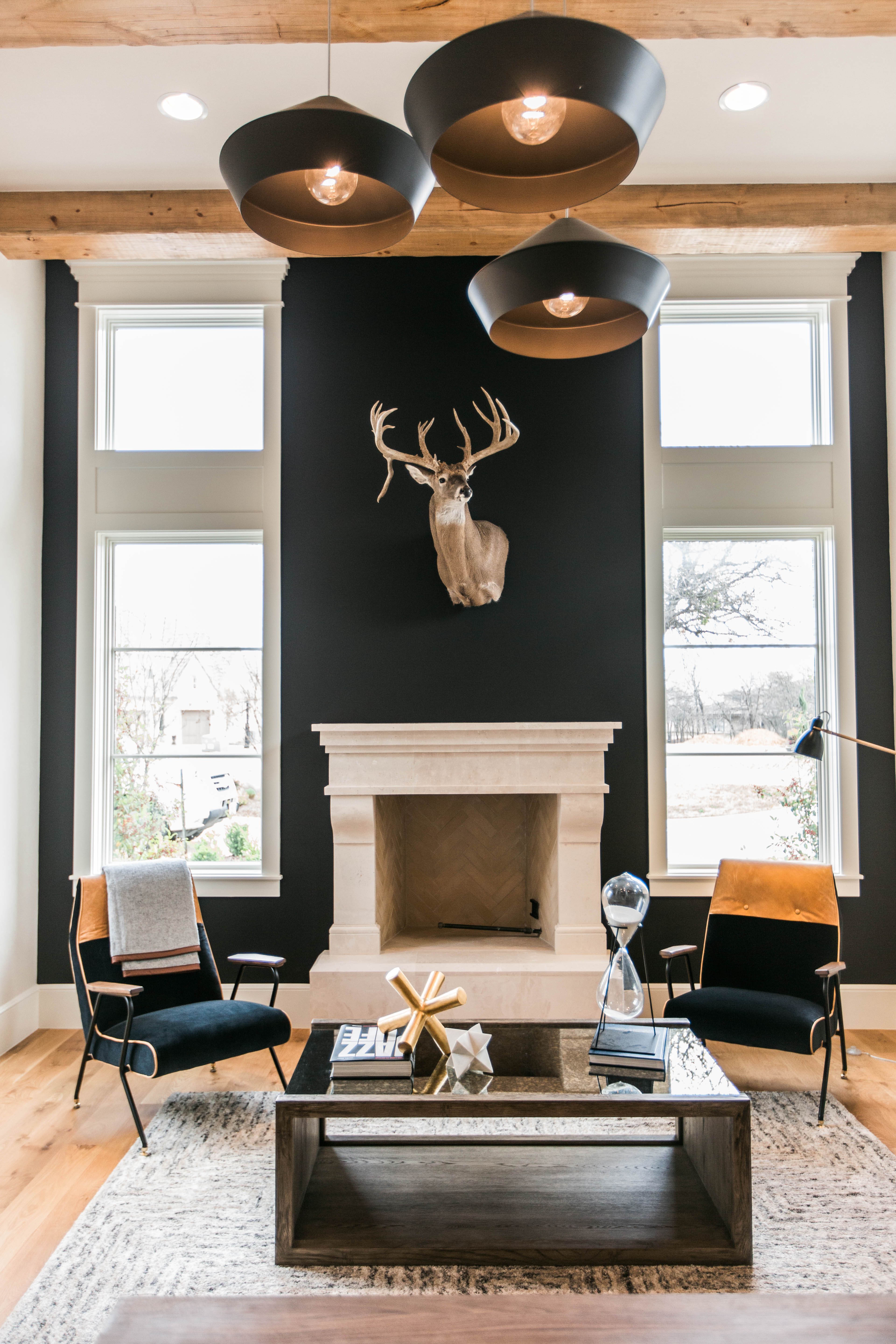 Midcentury Home Office. homeoffice urbanologydesigns Black accent