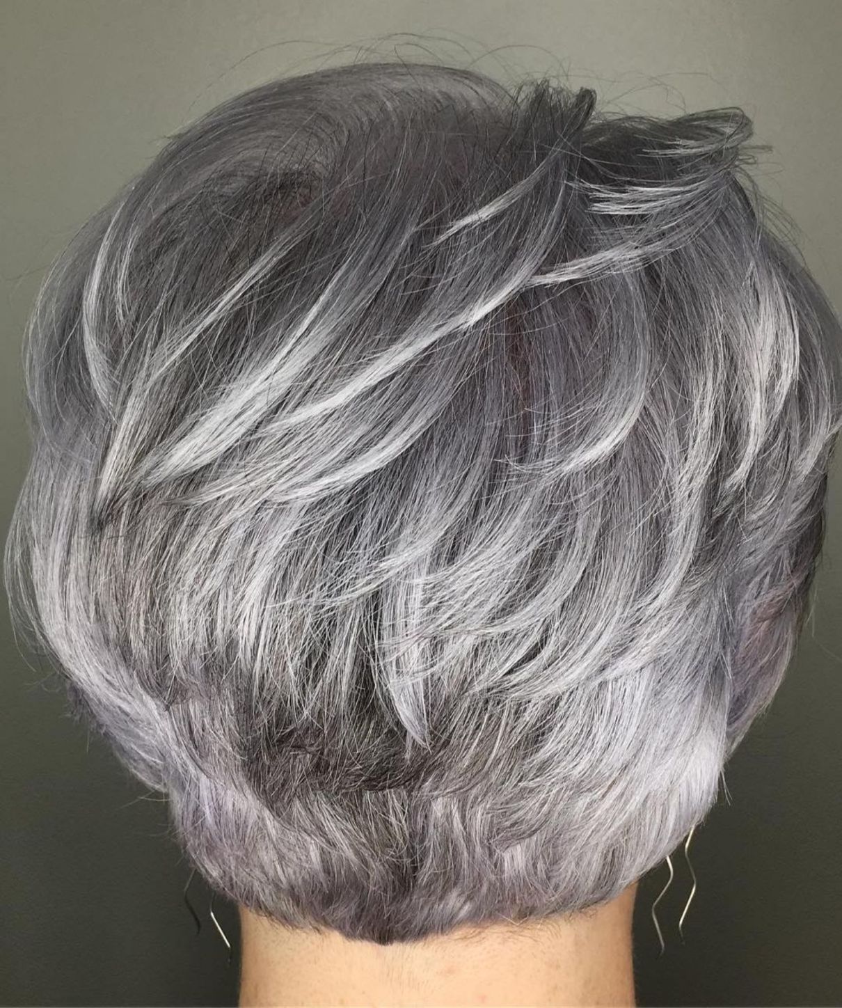 Epingle Sur Coiffure Gris