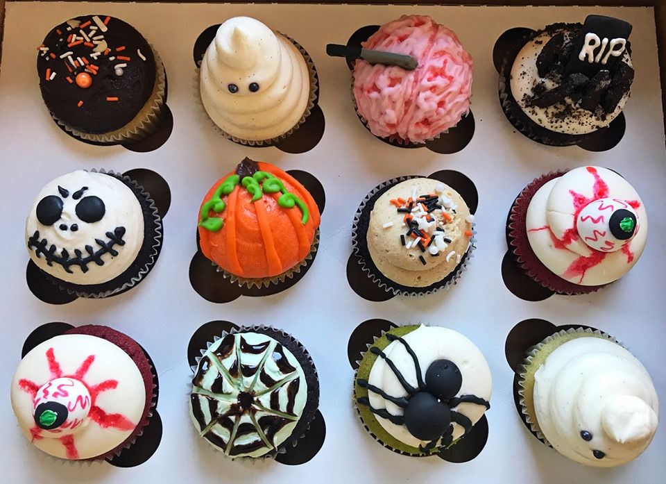 Spooky cupcakes for Halloween. Halloween cupcakes