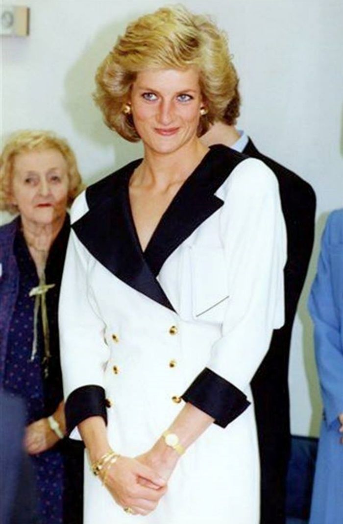 July 26, 1989 Princess Diana opens the Takashimaya Store and the ...