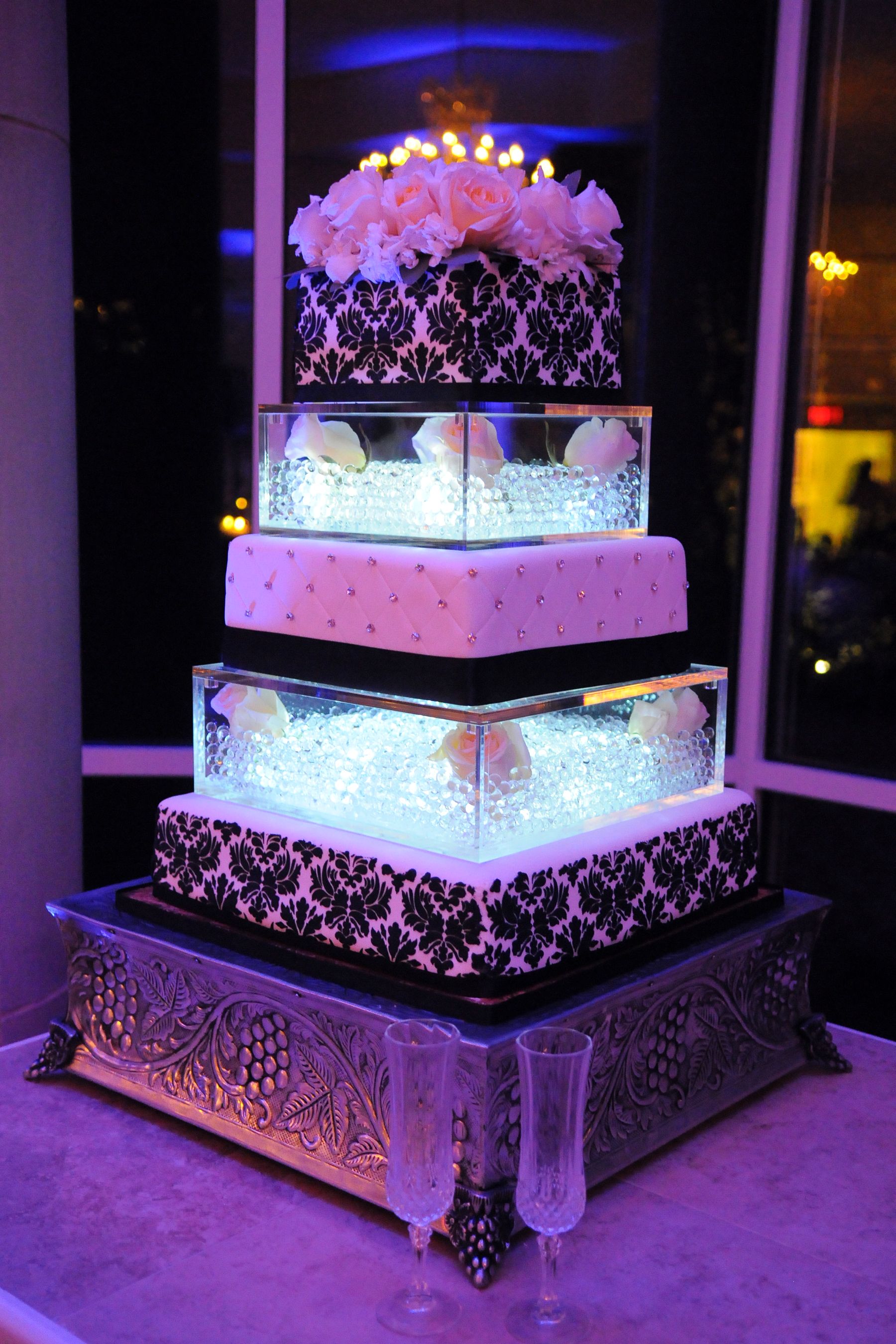 Making A Wedding Cake With Lights - jenniemarieweddings