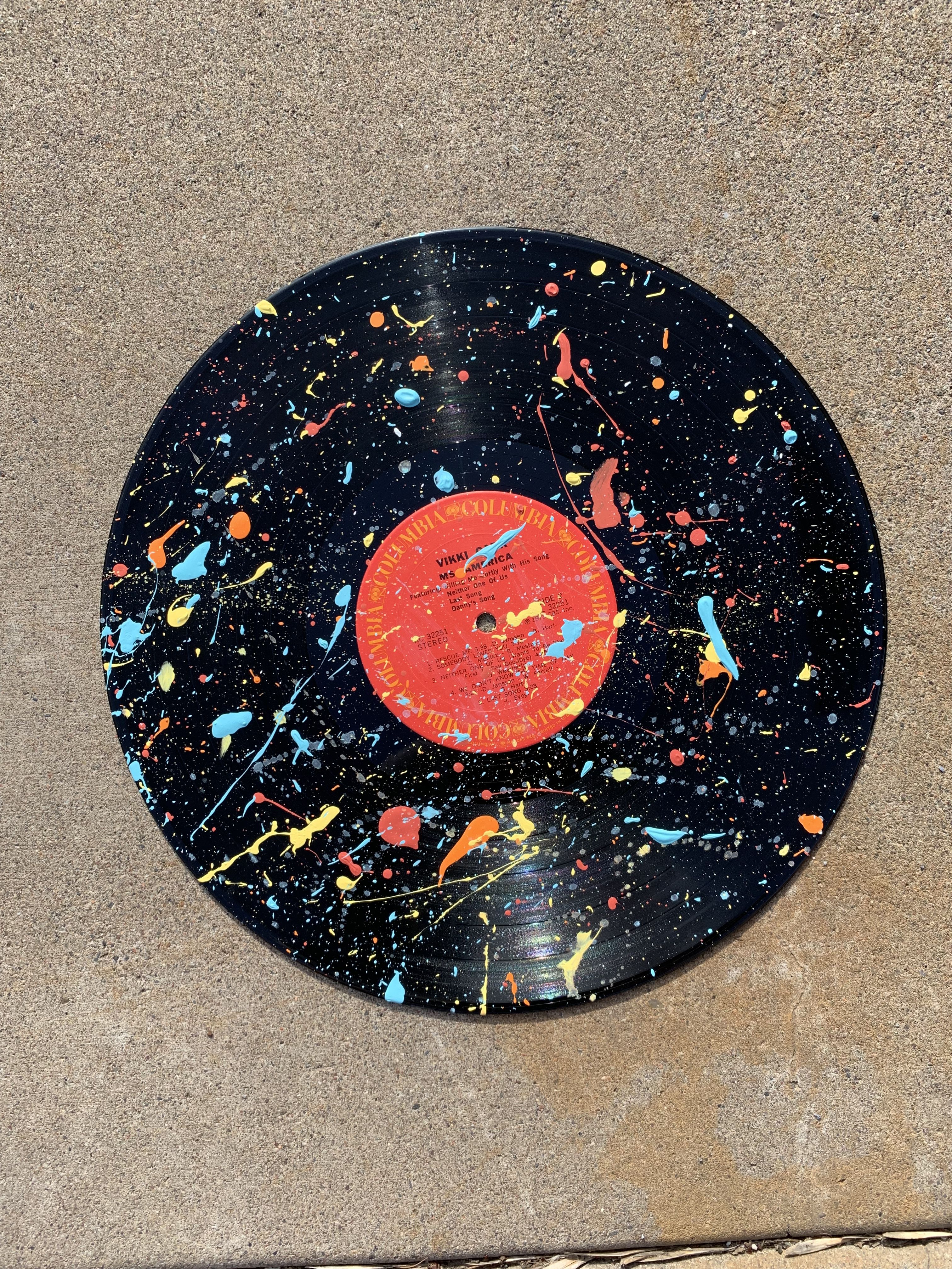 Splatter painted record Vinyl record art, Vinyl art paint, Record art