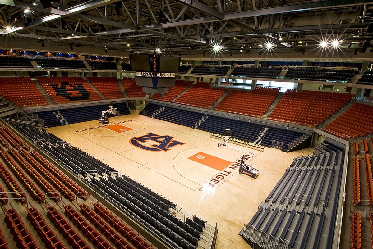 Alabama Basketball, Indoor Basketball Court, College Campus, College ...