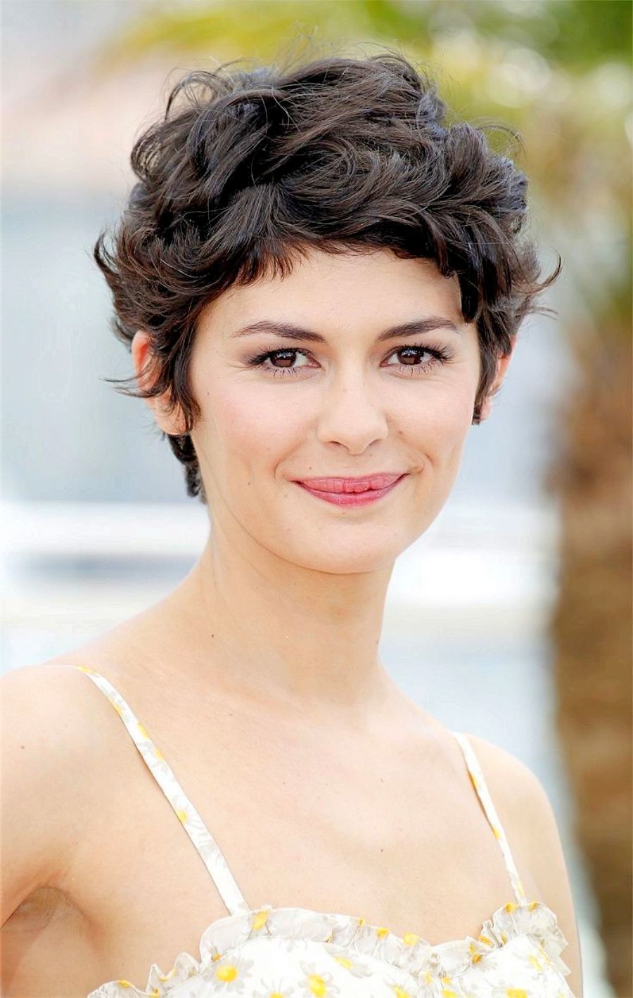 short pixie haircuts for curly hair