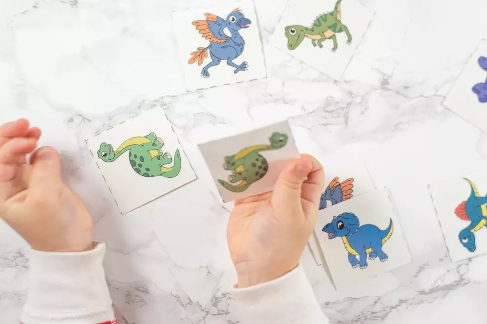 Free Printable Dinosaur Matching Game (for your dino-loving child ...