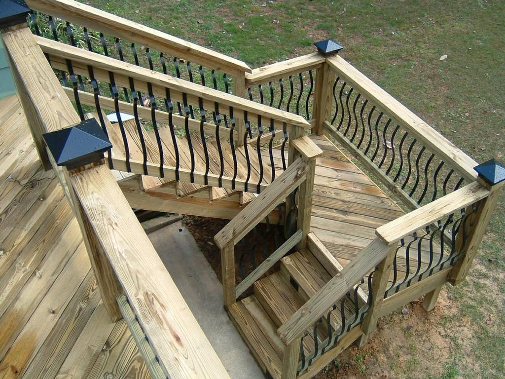 I like these stairs for outside. Deck stairs landing, Outdoor stairs