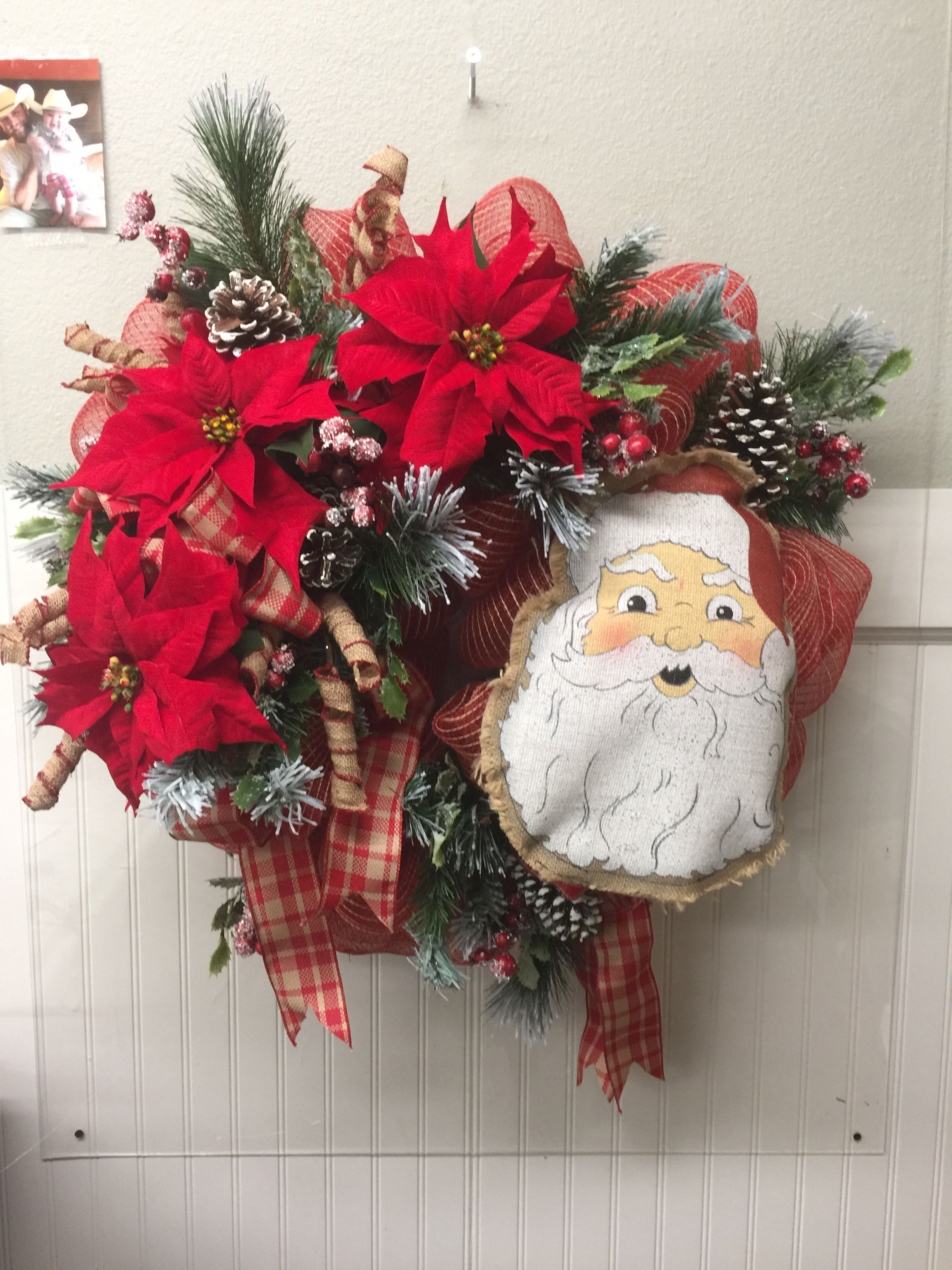 10217-92 deco mesh Santa wreath. Khaki and red ribbon, red velvet ...