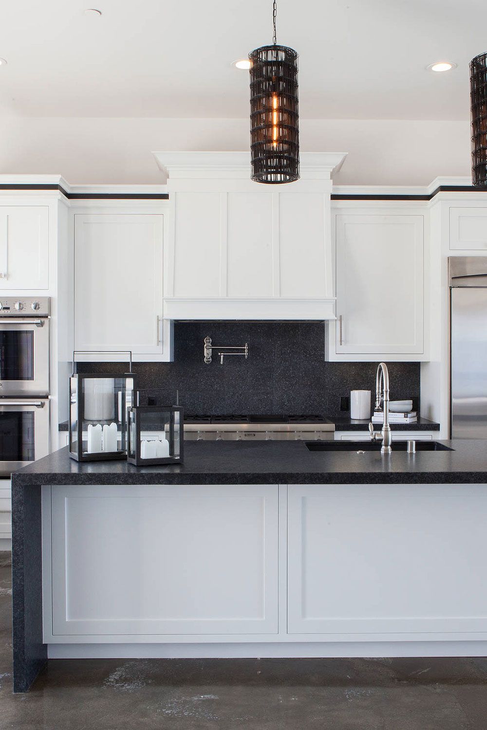 50+ Black Countertop Backsplash Ideas (Tile Designs, Tips & Advice