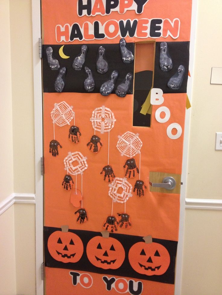 halloween door decoration idea | Halloween classroom door decor ...