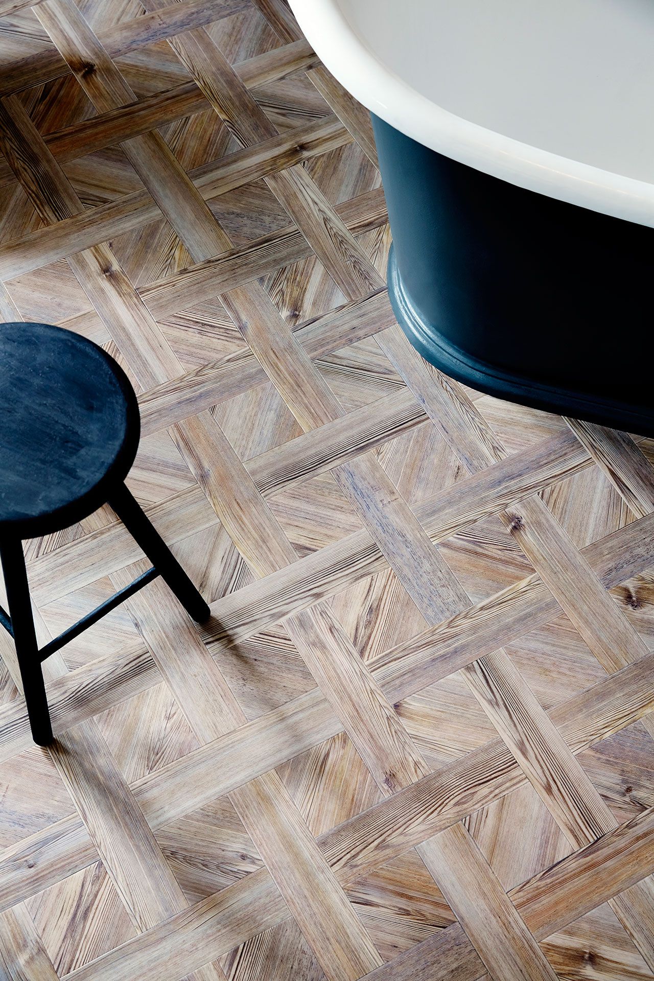 Amtico Signature LVT In Parisian Pine AR0W7860 In A Basket Weave