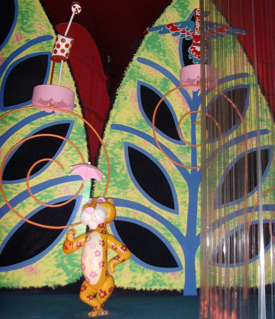 Rainforest Disney Paris Small World Tokyo Disneyland