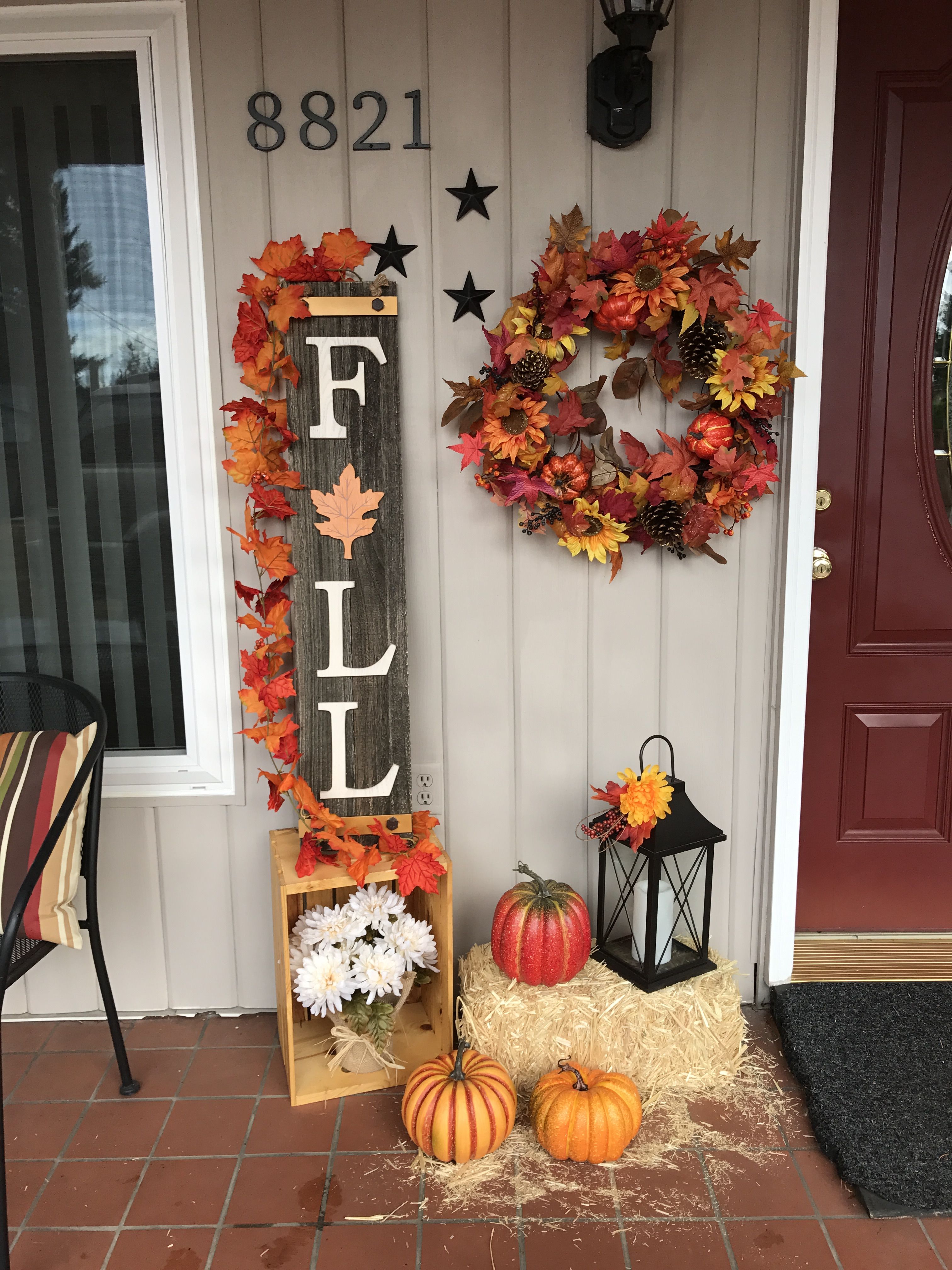 Fall front porch decoration | Fall thanksgiving decor, Fall decorations ...