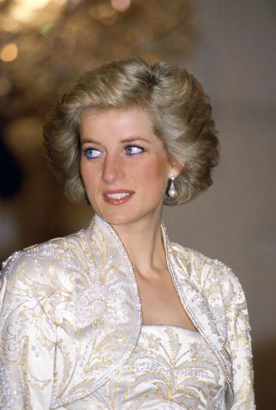 Princess Diana Smiling As She Attends A Dinner In Paris. She Is... News ...