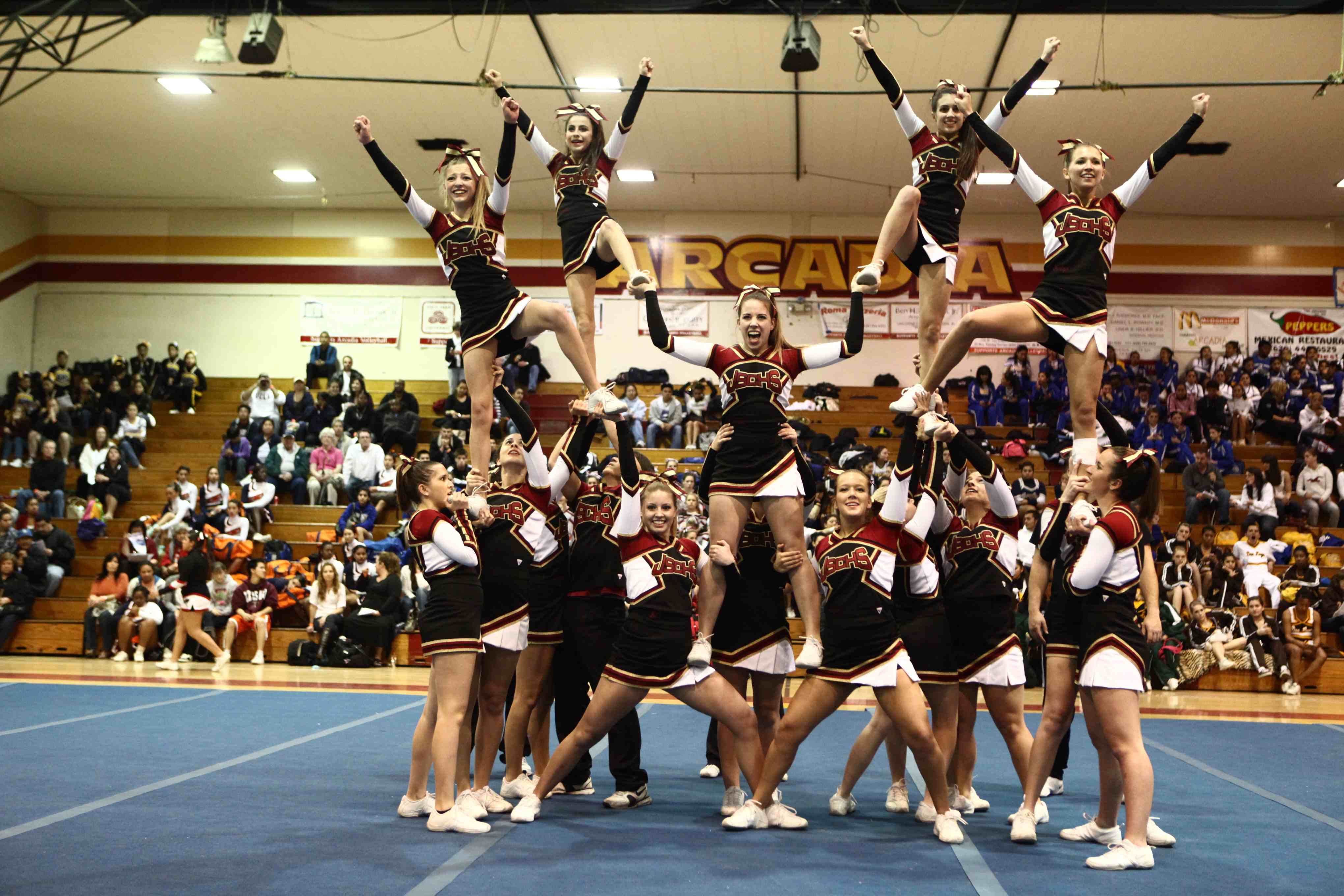 By Melea Walden Pep Squad Advisor JSerra’s Cheer and Song teams earned