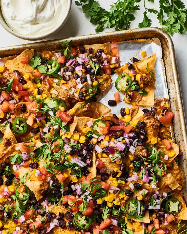 How To Make Quick and Easy Sheet Pan Nachos | Recipe | Beef recipes ...