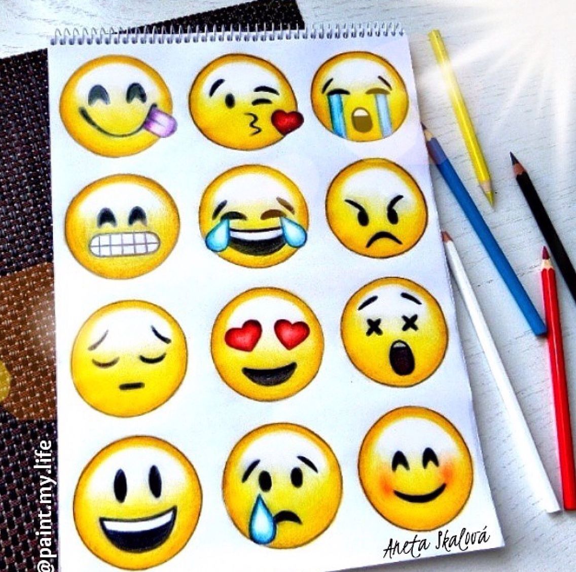 50+ cute emoji drawing For those who love to draw cute emojis by themselves