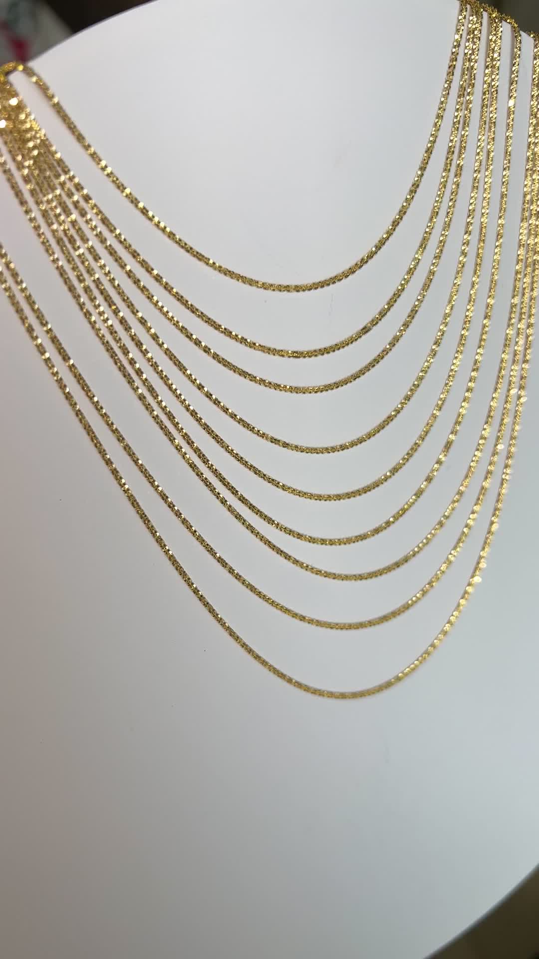 The perfect sparkling shine for your neck stack is here! Our Glimmer necklace will light up your neckline. Comes with a adjustable link chain perfect for all your layered looks.

Size: 1.20mm Wide
Solid 14K Gold
Lifetime Guarantee
Made in Los Angeles