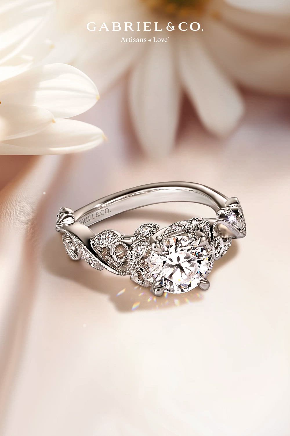 This contains: Martedi - 14K White Gold Floral Round Diamond Engagement Ring
ER15207R4W44JJ