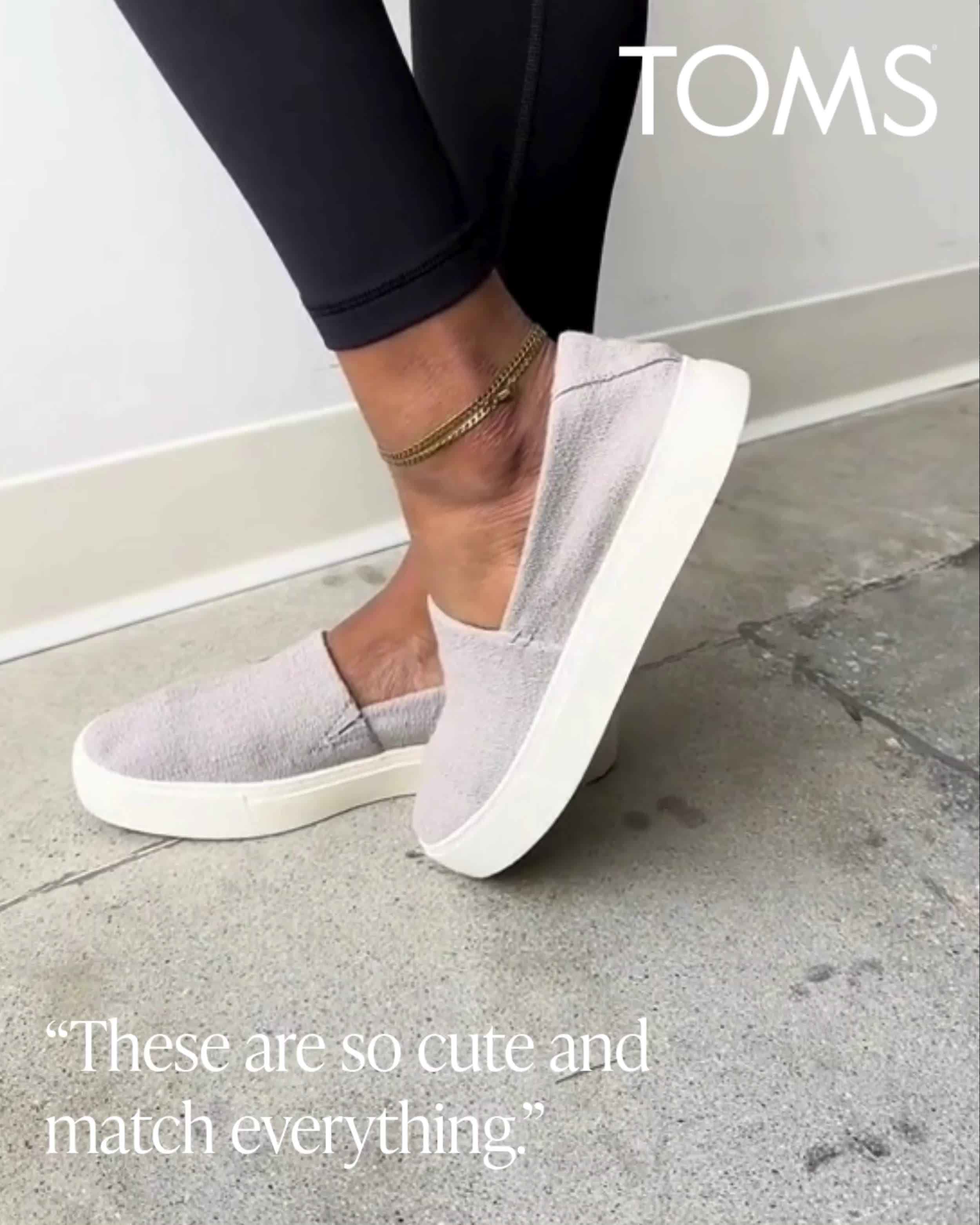 Our casual canvas Kameron sneakers are ready for anything. With an ultra-comfy OrthoLite® insole, supportive rubber outsole, and textural two-tone slub upper, they’re the perfect grab-and-go pair! Wear TOMS. Wear Good.