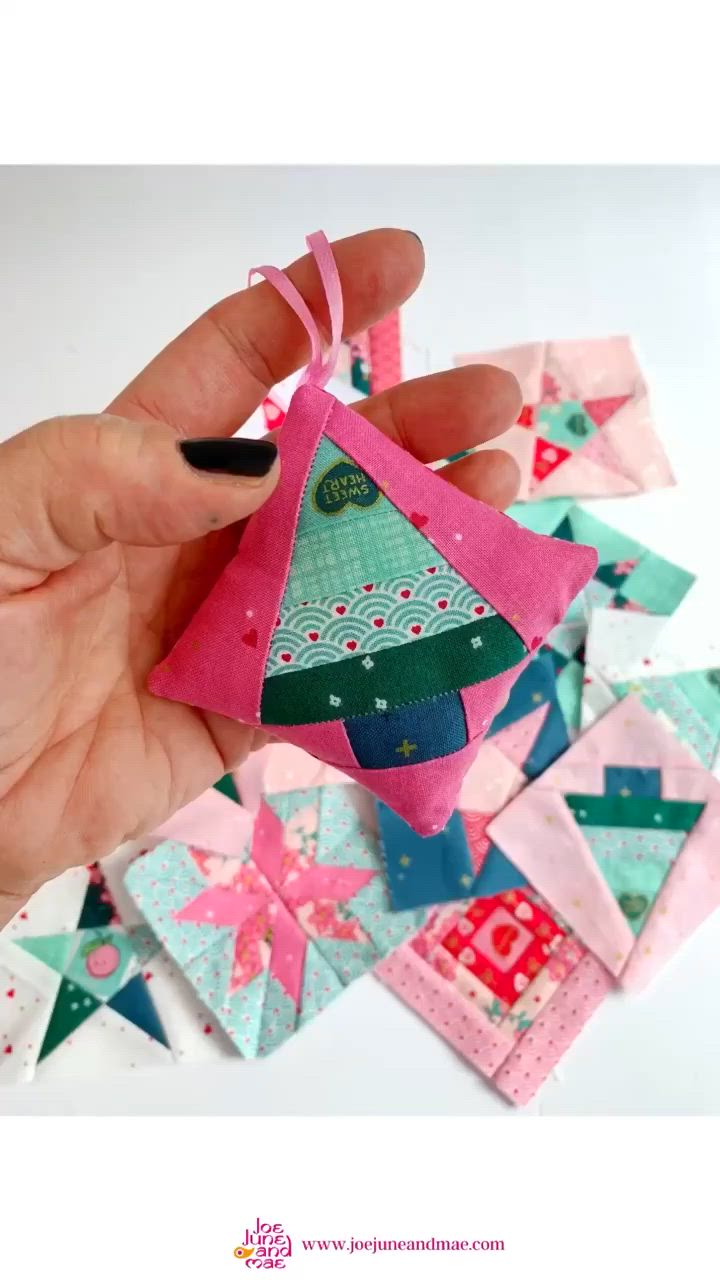 This contains: Make your DIY Christmas ornaments! Christmas in July again, cause why not? Isn't it the perfect time for some quilted⁠ Christmas ornaments?⁠ I just love green and pink for Christmas, rather than the traditional red and green color combo.⁠ So I made a whole bunch of little Christmas ornaments and made a pattern for it.⁠ Check out this Christmas pattern here!

Music: it's beginning to look a lot like Christmas- Henry smith⁠