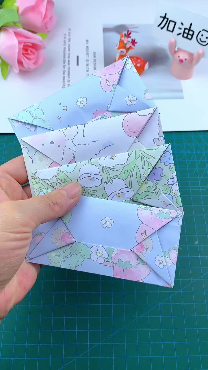 This contains: A collection of cute and personalized letter covers, crafted with love and creativity, ready to add a special touch to your correspondence. 💌🌸 Create your own adorable letter cover craft and make your letters extra special! #LetterCoverCraft #PersonalizedCorrespondence #CuteCrafts