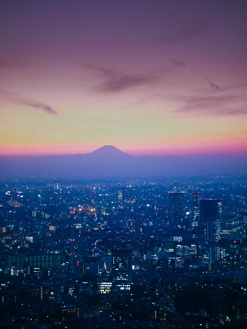 Day 6 - Tokyo, Japan 'Que Godzilla Soundtrack' : r/japanpics