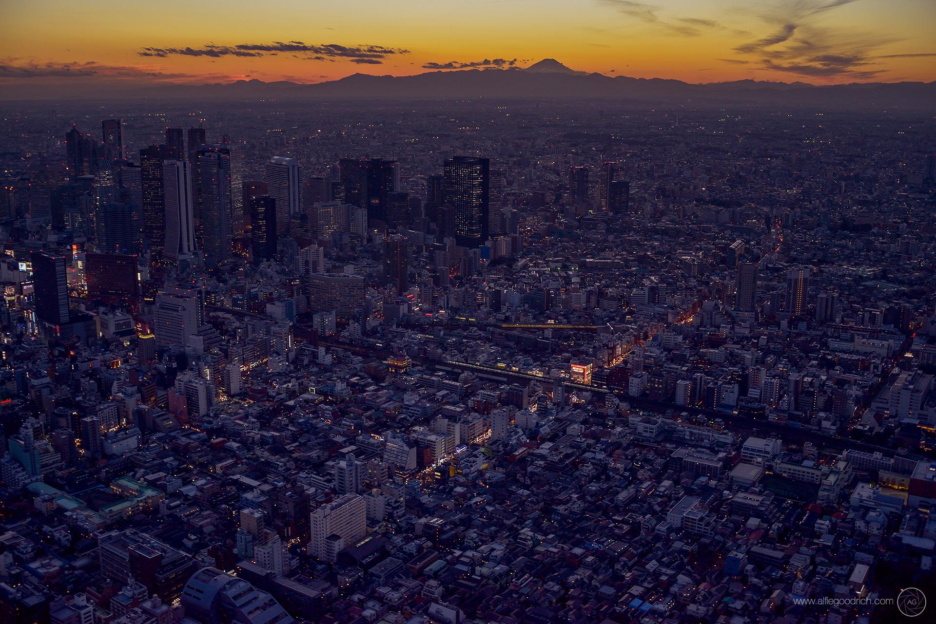 Tokyo in December, from a chopper: cold but worth it. : r/japanpics