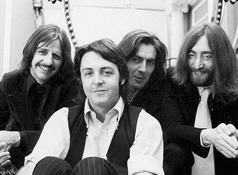 They looked really happy together, even in April 1969. : r/beatles