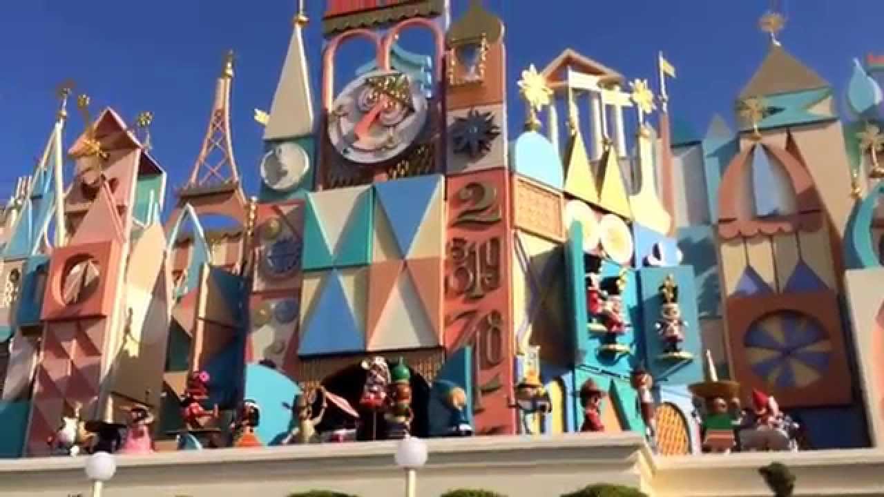 It S A Small World Clock Tokyo Disneyland Youtube