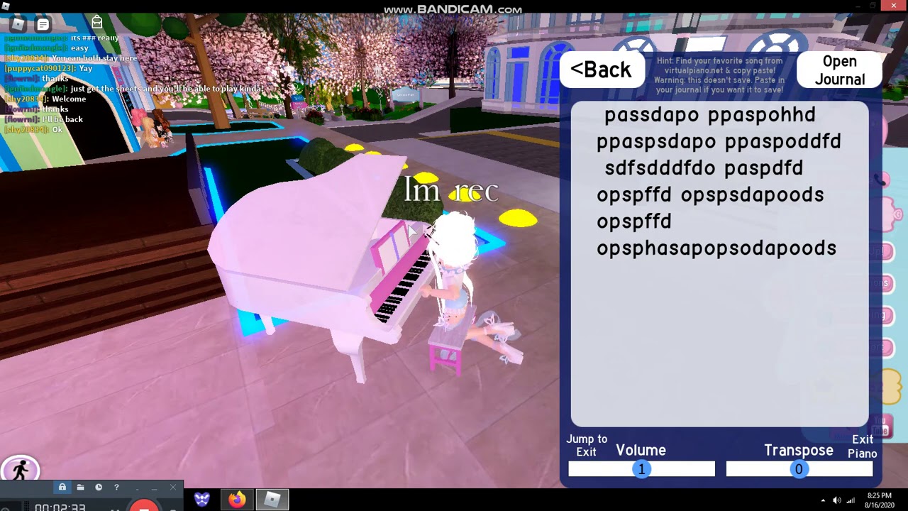 Playing the piano on roblox because i can q-q - YouTube