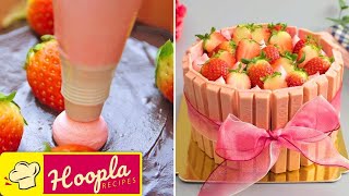 KITKAT Cake Decorating Idea! | Cake Decorating Tutorials & More | Hoopla Recipes