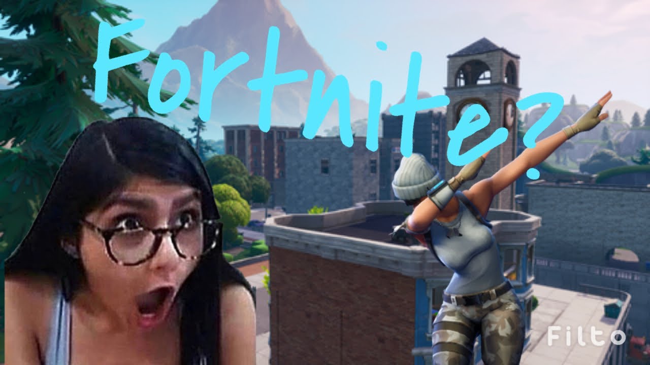 Mia Khalifa and dabbing in Fortnite? - YouTube