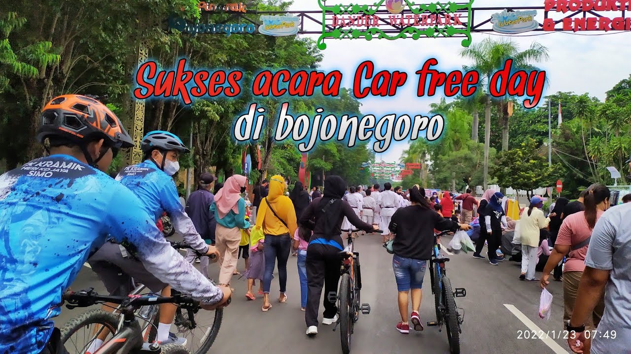 CAR FREE DAY ALUN-ALUN BOJONEGORO - YouTube