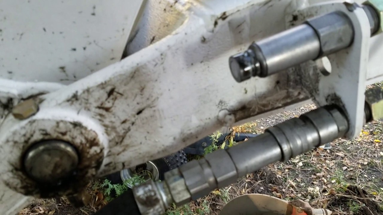 Bobcat 753 Auxiliary Hydraulic Control