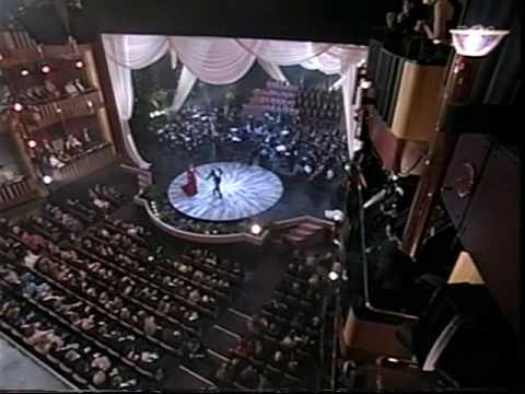 MICHAEL CRAWFORD in Concert 6／9：All Ask of You - YouTube