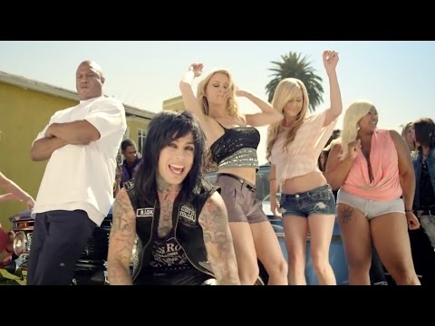 Falling In Reverse - "Good Girls Bad Guys"