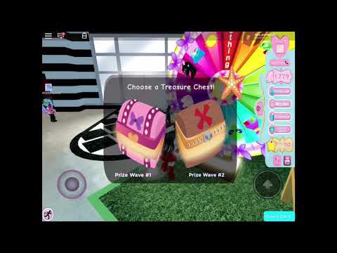 Blindfolded & chosing my outfit/ROBLOX - YouTube