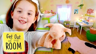 Girl Gets Cutest PIG-Themed Room Makeover with SECRET HIDEOUT!| Get Out Of My Room | Universal Kids